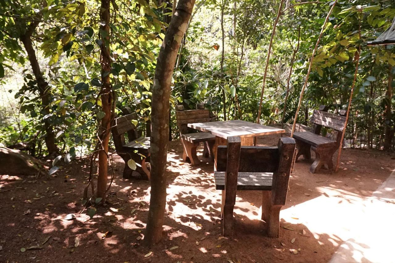 Retiyagama Eco Resort Teldeniya Eksteriør billede